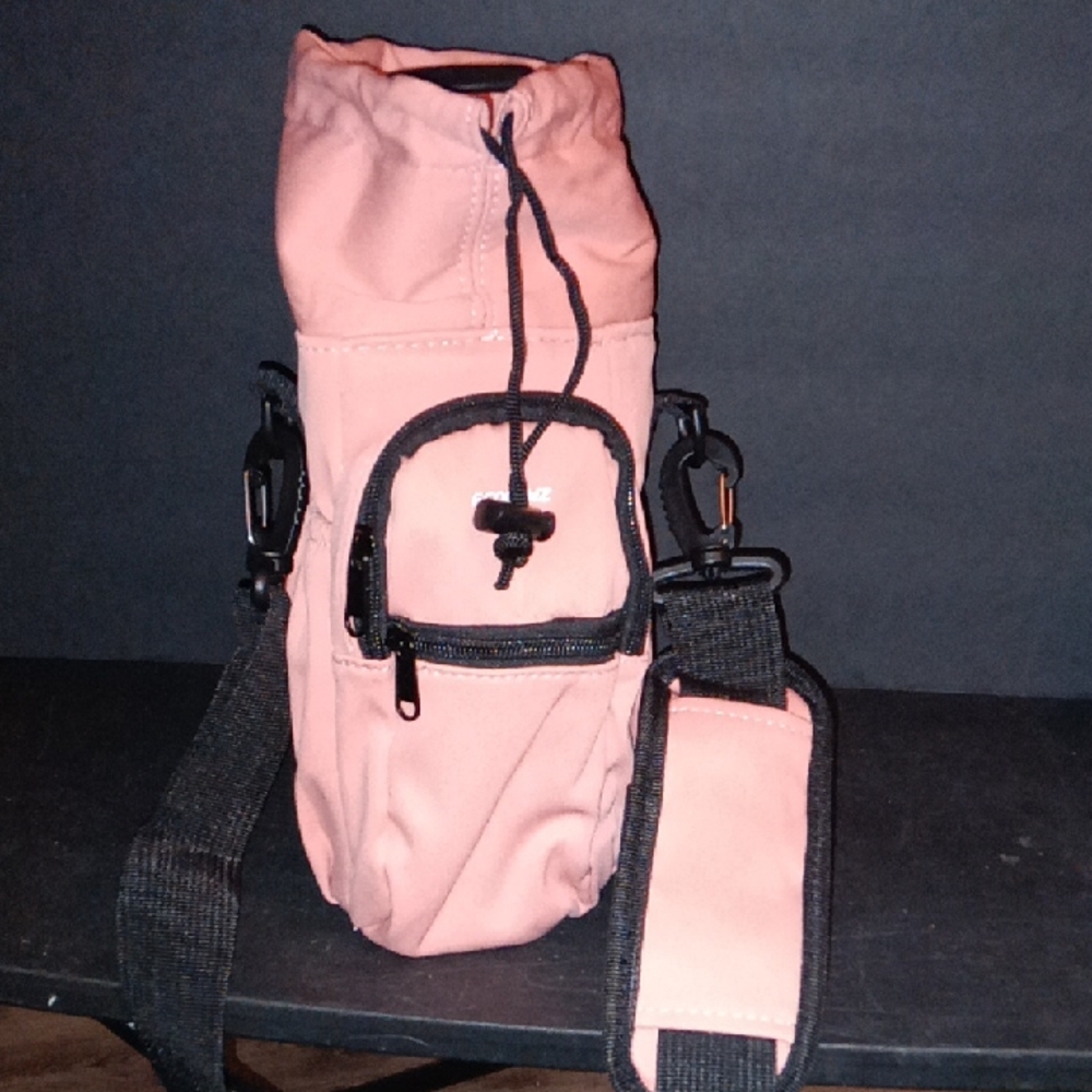🌻Insulated Bottle Holder with Strap New